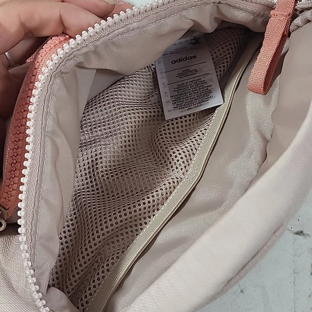 Adidas Golf Waist Pack Hip Fanny Bum Bag Beige Pink Zippered Adjustable - Picture 7 of 9